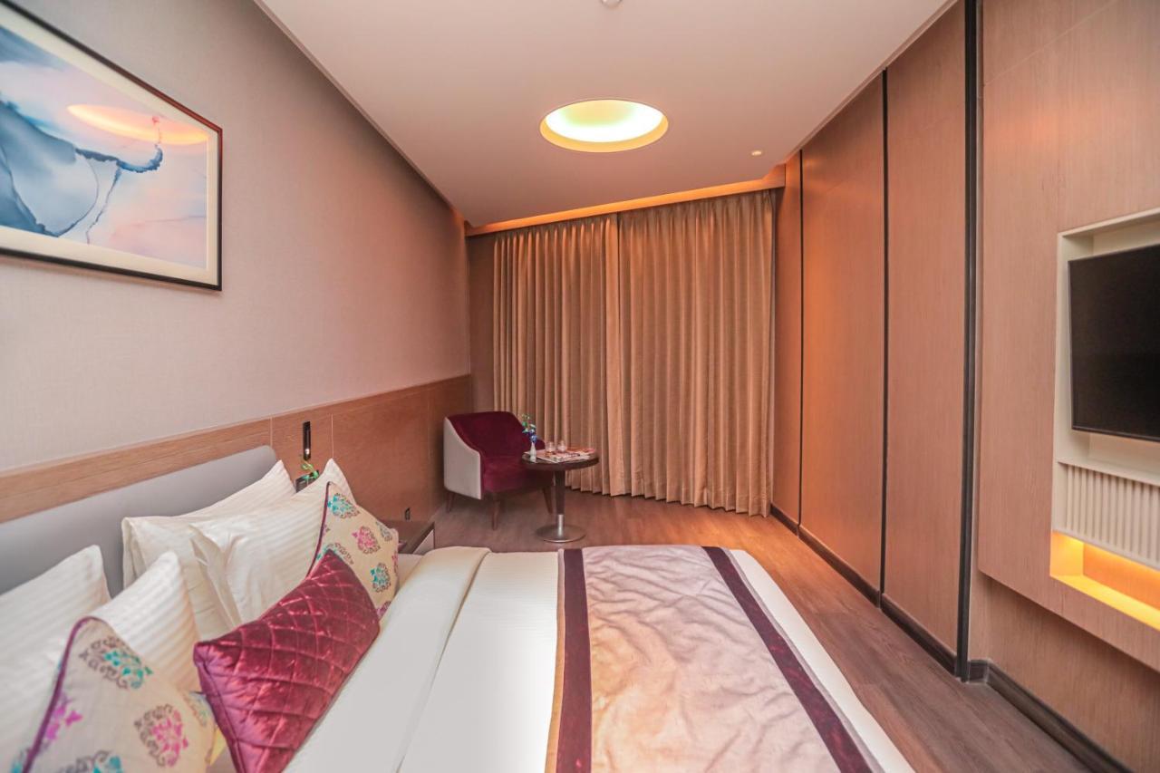 Regenta Place Verka אמריצר מראה חיצוני תמונה